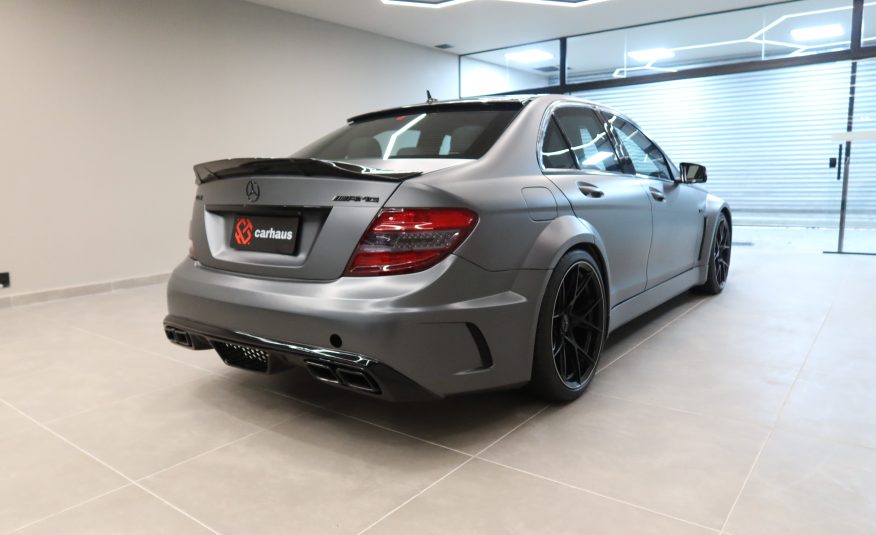 MERCEDES-BENZ C 63 AMG