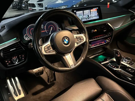 BMW 540i