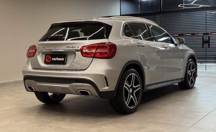 MERCEDES-BENZ  GLA 250  2.0 16V TURBO GASOLINA SPORT 4P AUTOMÁTICO