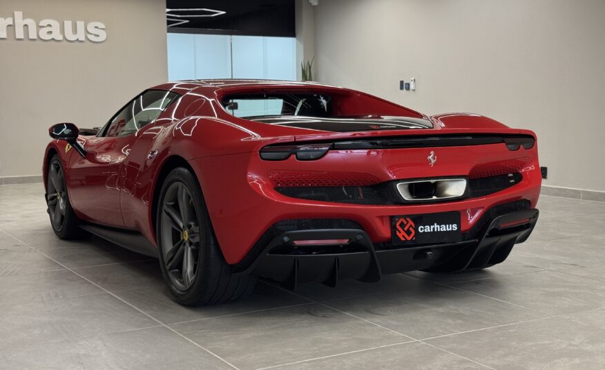 FERRARI   296 GTB  3.0 V6 TURBO PHEV F1-DCT