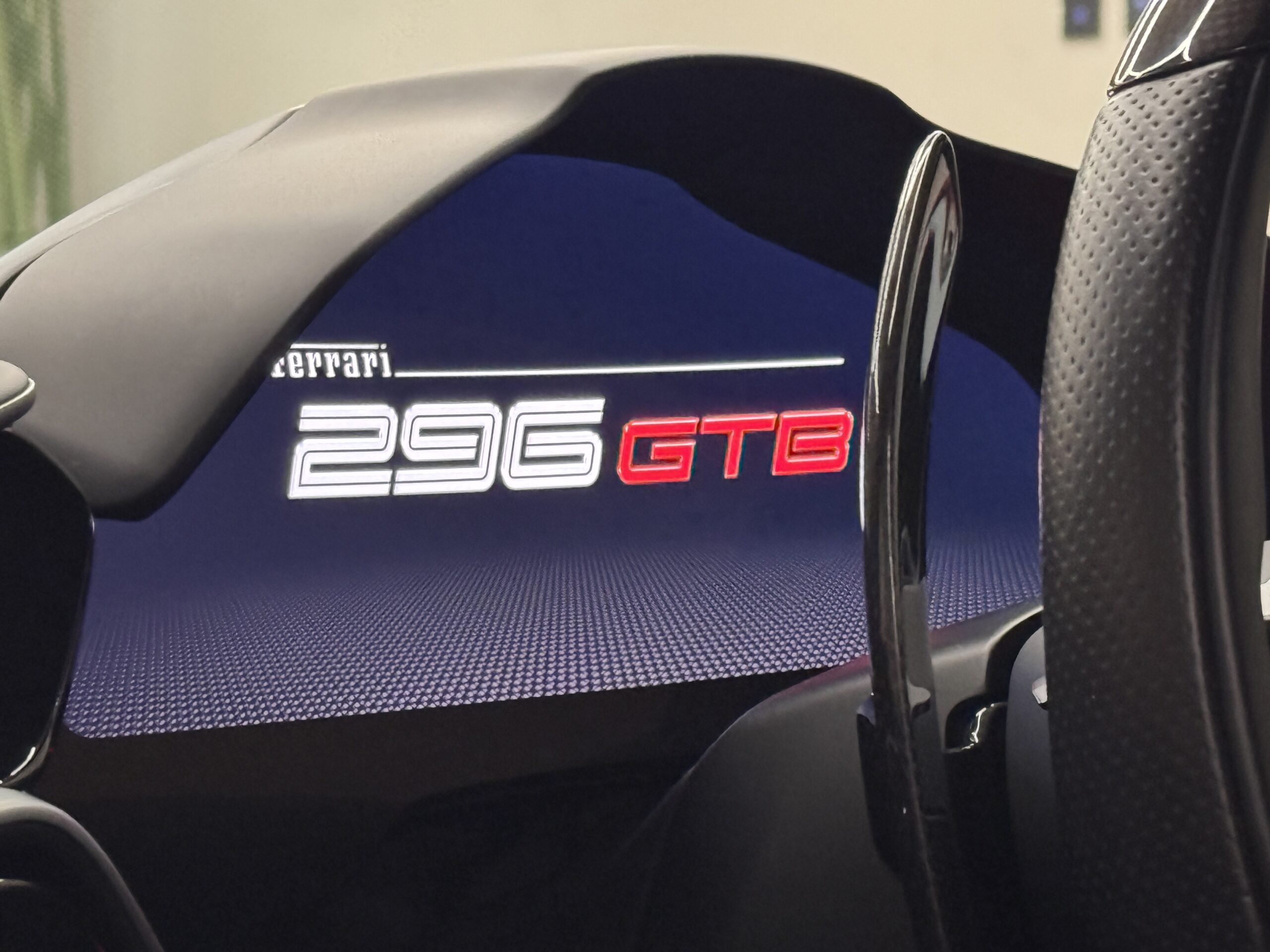 FERRARI 296 GTB 3.0 V6 TURBO PHEV F1-DCT