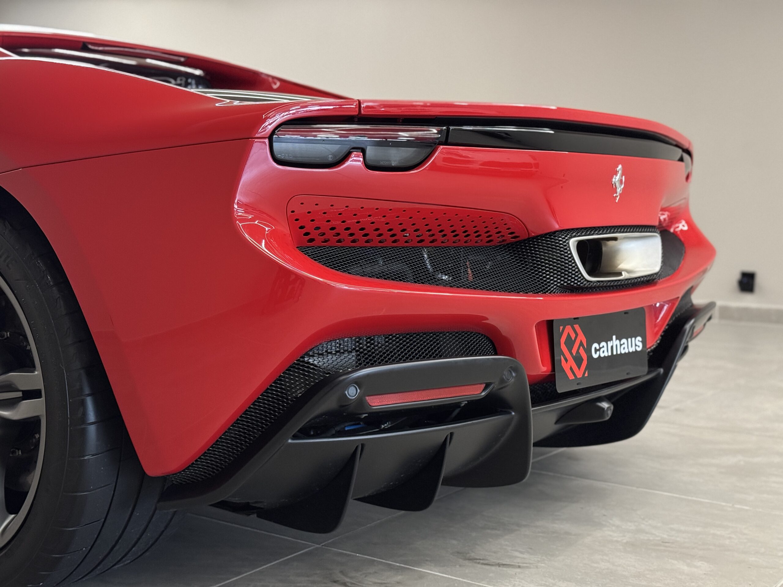 FERRARI 296 GTB 3.0 V6 TURBO PHEV F1-DCT
