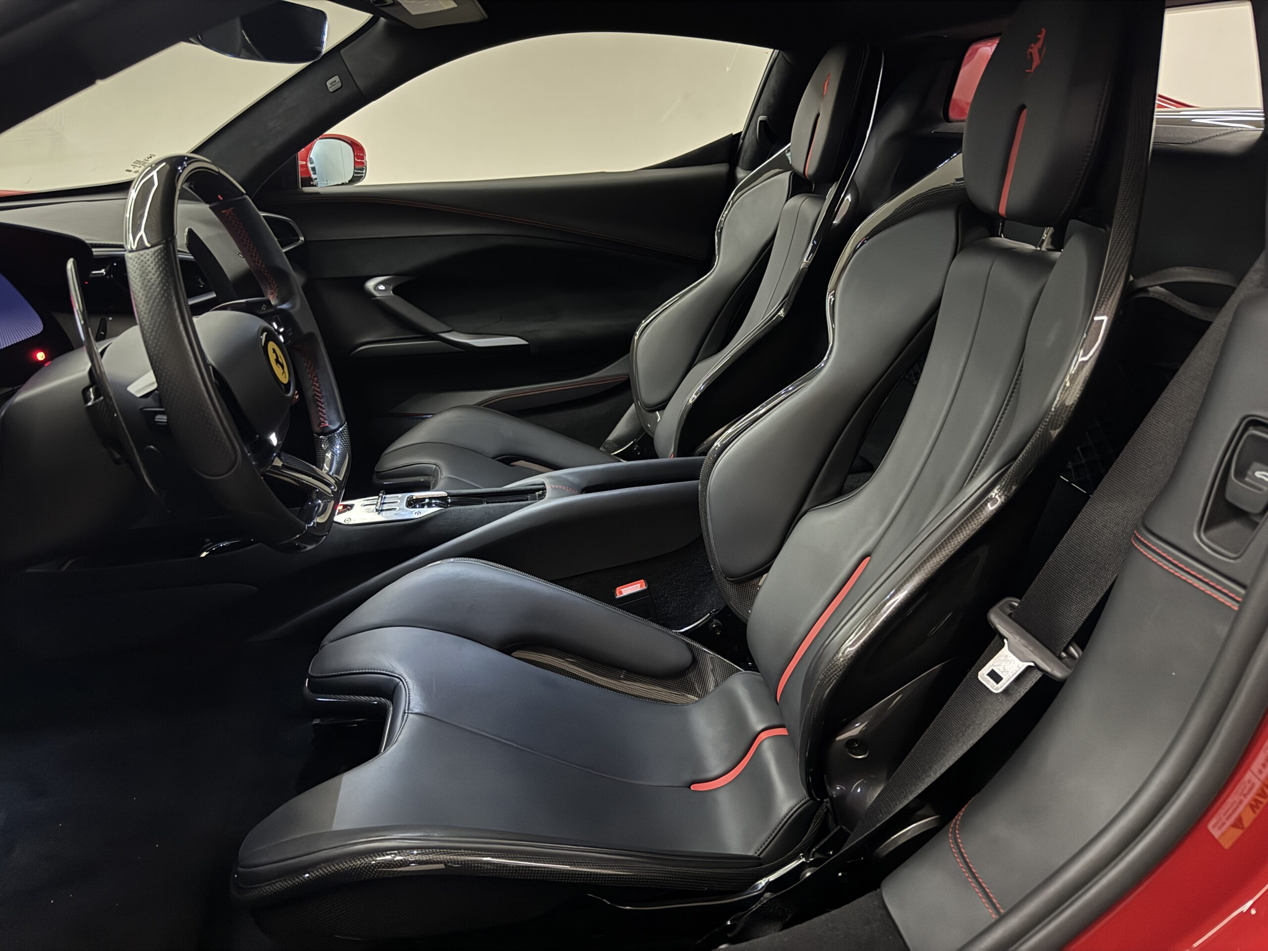 FERRARI 296 GTB 3.0 V6 TURBO PHEV F1-DCT